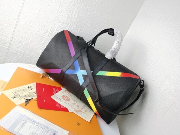 ルイヴィトンバッグ背面デザイン